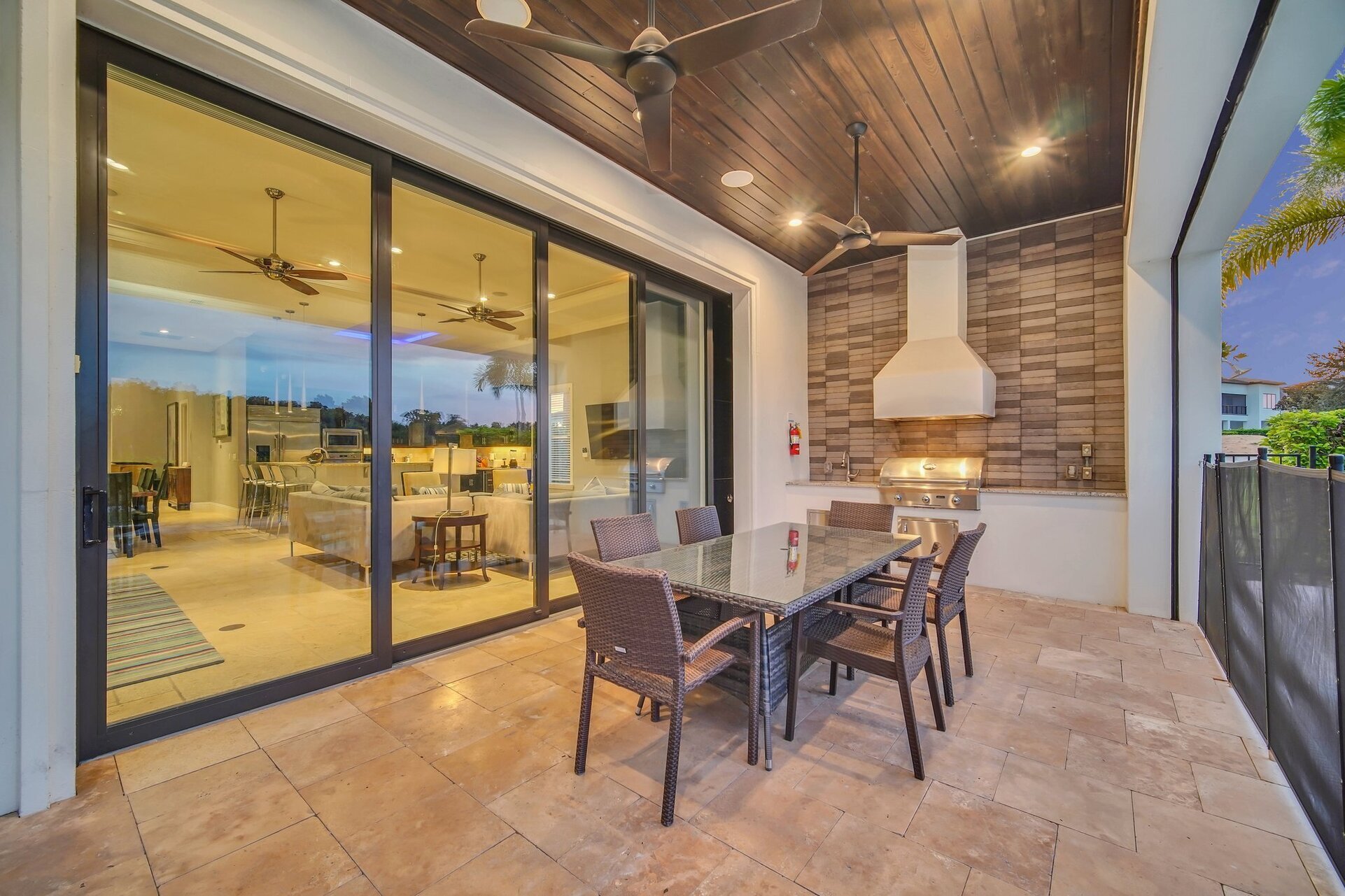 Elegant Oasis: 5 Bed Villa in Orlando,6633