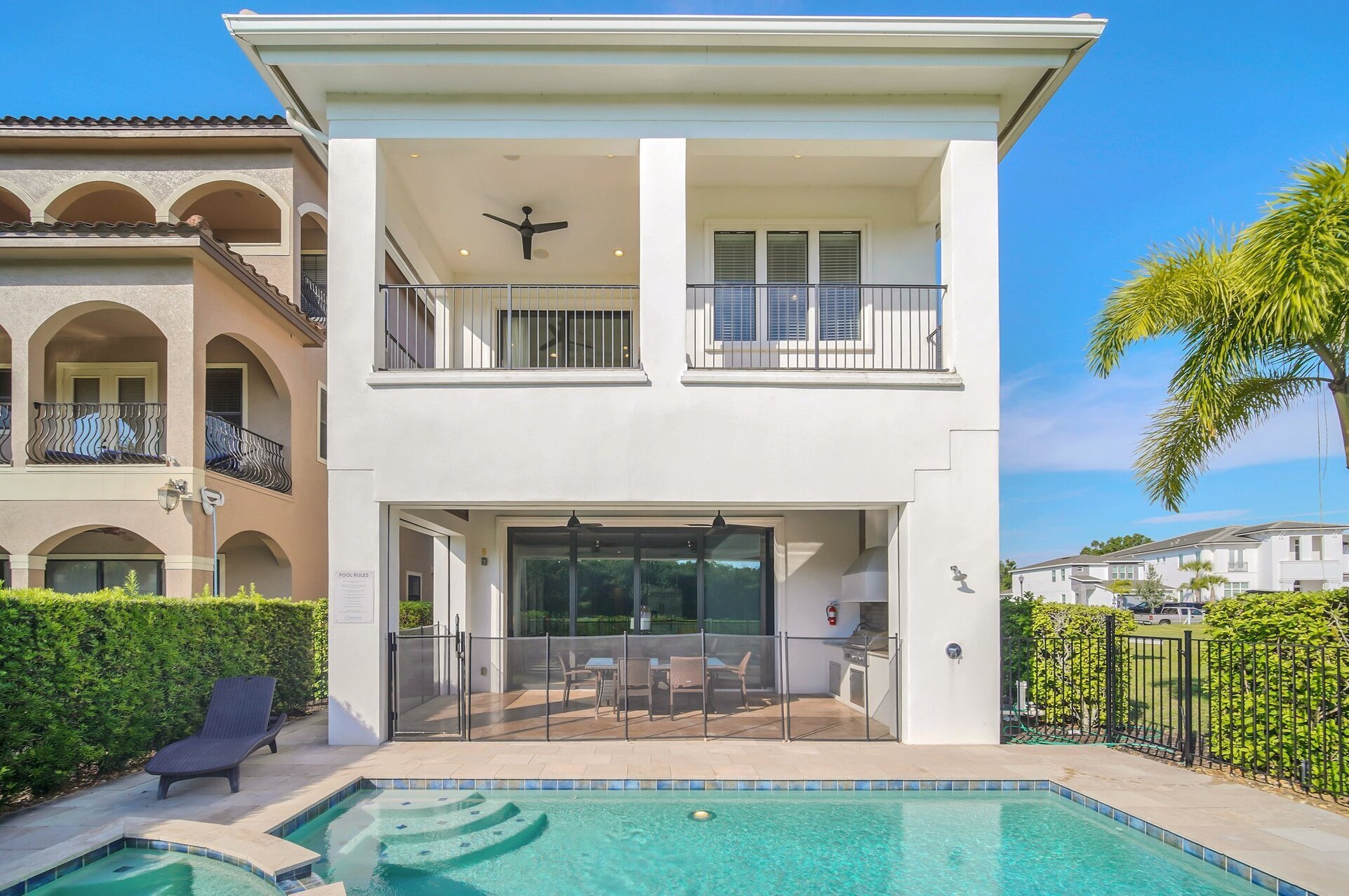 Elegant Oasis: 5 Bed Villa in Orlando,6633