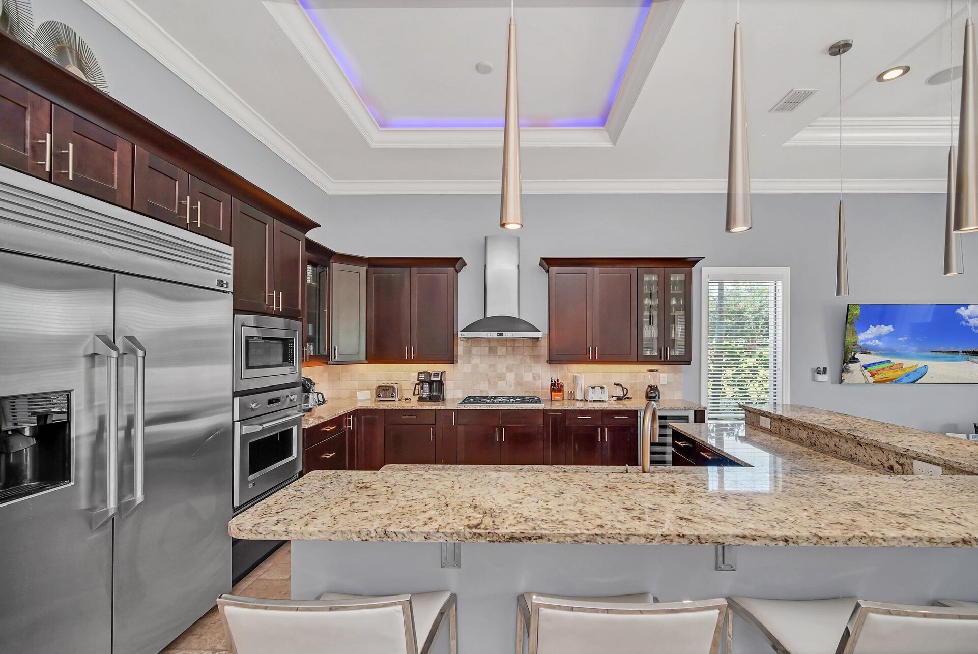 Elegant Oasis: 5 Bed Villa in Orlando,6633