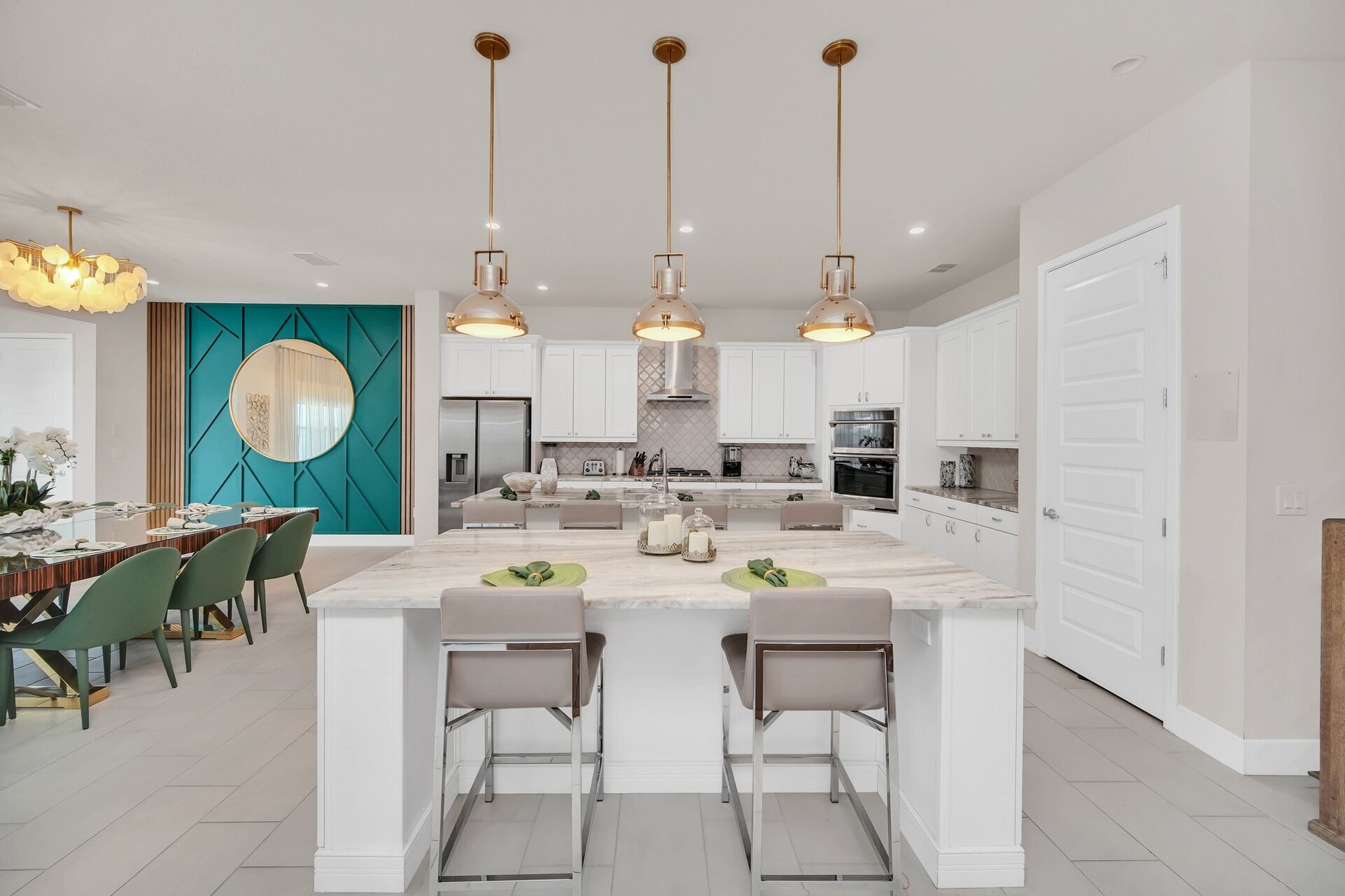 This kitchen and dining room layout is perfect for the family vacation