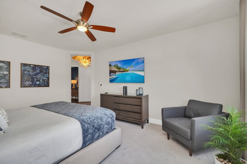 Rest easy after a long day in this plush King bed, offering the ultimate in comfort and relaxation
