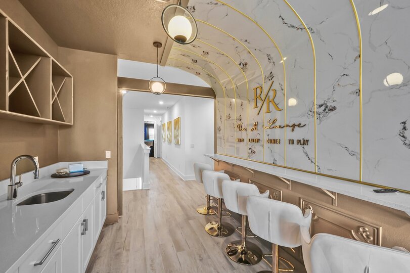 5 Star Villa Gilded Crown – An Icon of Opulent Living