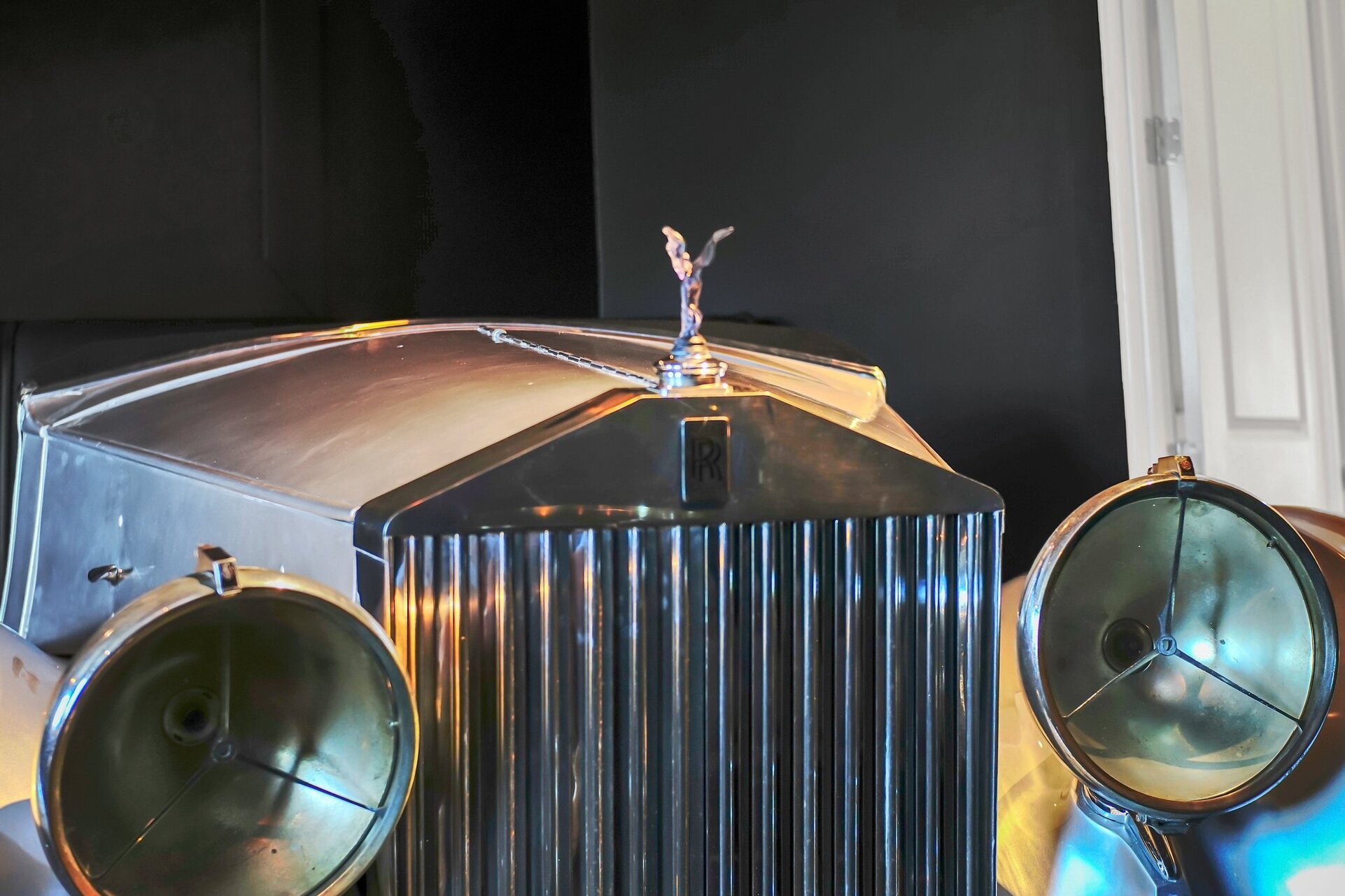 5 Star Villa Gilded Crown – An Icon of Opulent Living