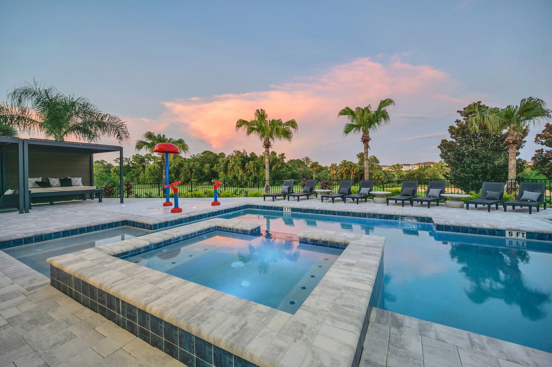 5 Star Villa Gilded Crown – An Icon of Opulent Living