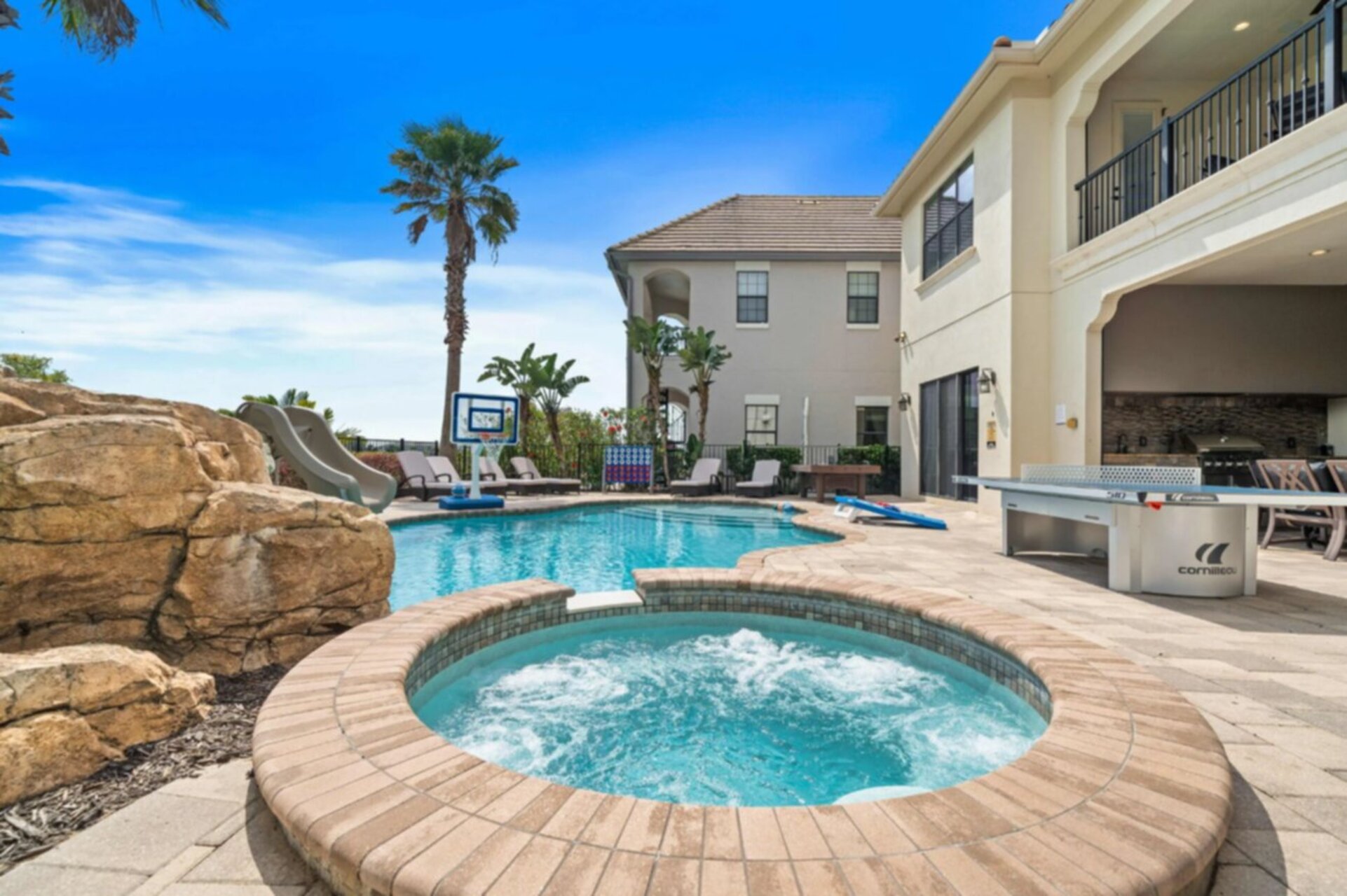 5 Star Villa Empress – Graceful Power in Luxury Form