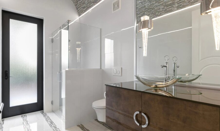 Pool Bath With Tiled Arch Ceiling
