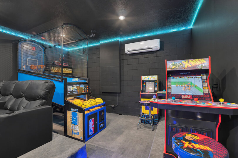 3 fun arcade games!
