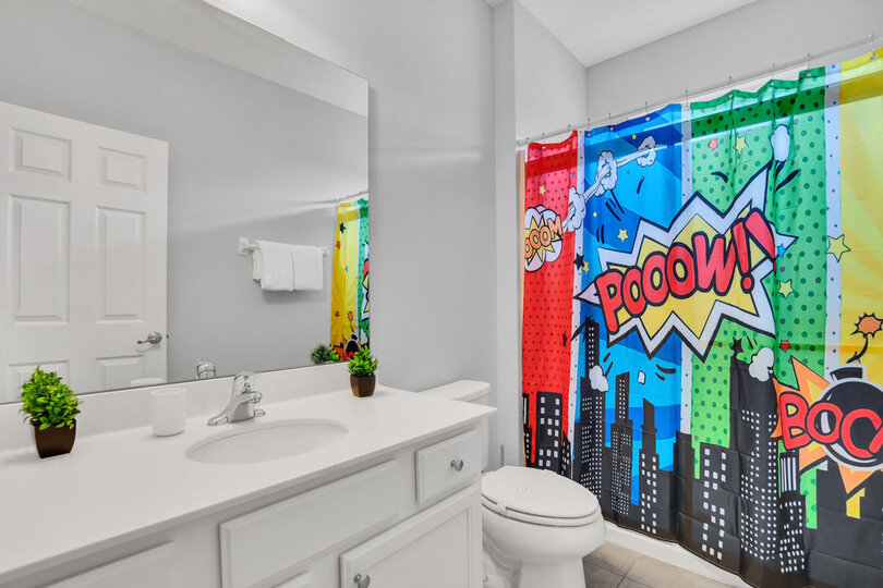 En-suite bathroom.