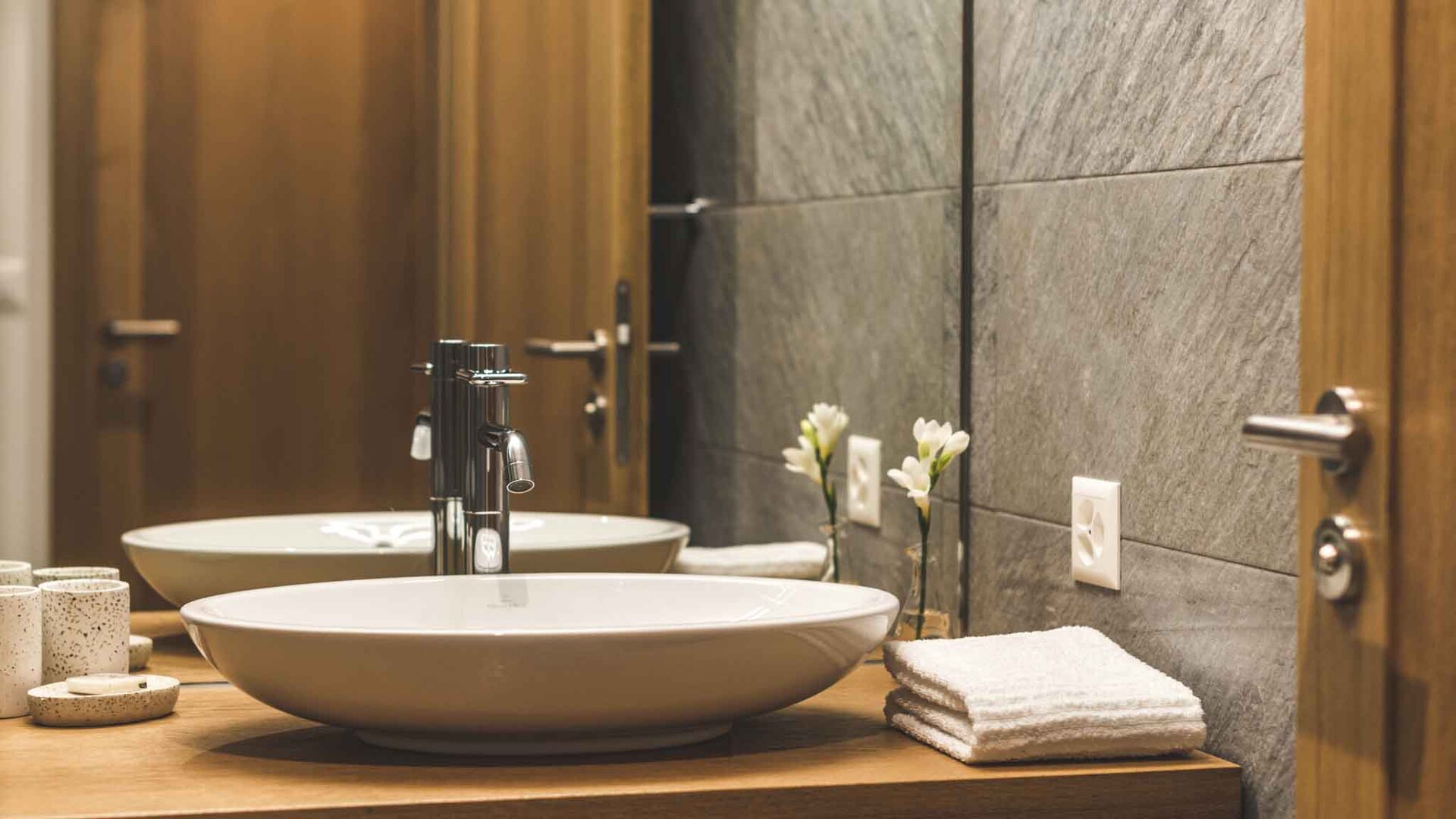 Indulge in Alpine Opulence: Luxurious Escape with Unmatched Elegance