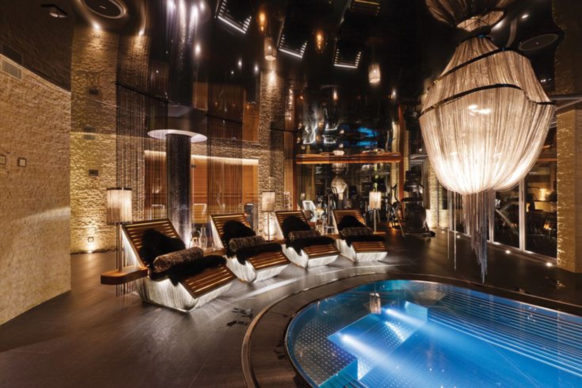 Matterhorn Views & Alpine Elegance, Luxury Valais Chalet 1407