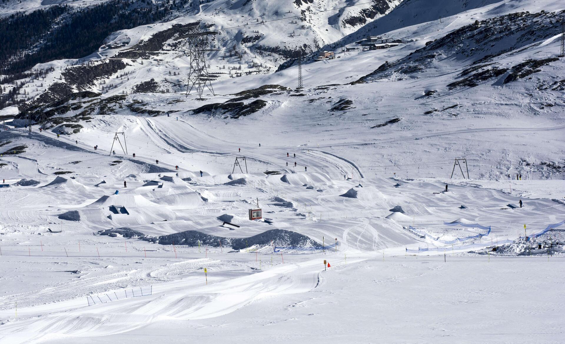 Matterhorn Views & Alpine Elegance, Luxury Valais Chalet 1407