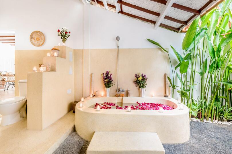 Seminyak Villa 2248: Luxury Tropical Retreat in Seminyak