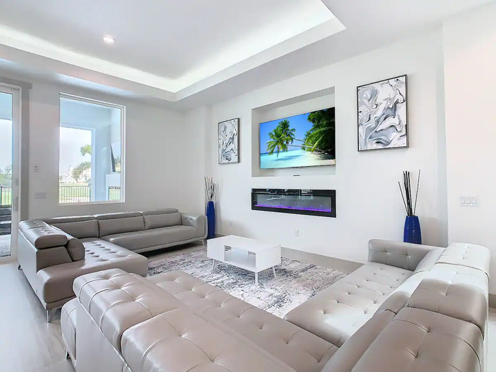 5 Star Villa Lucentia – Radiance in Every Moment