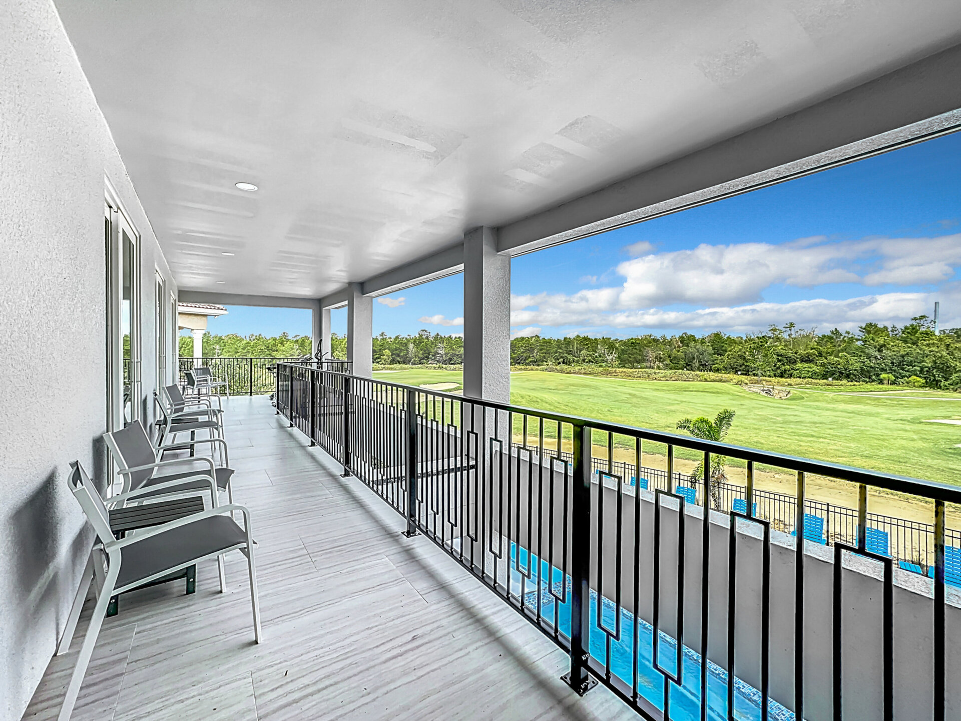 5 Star Villa Opulentia – A Golden Luxury Residence