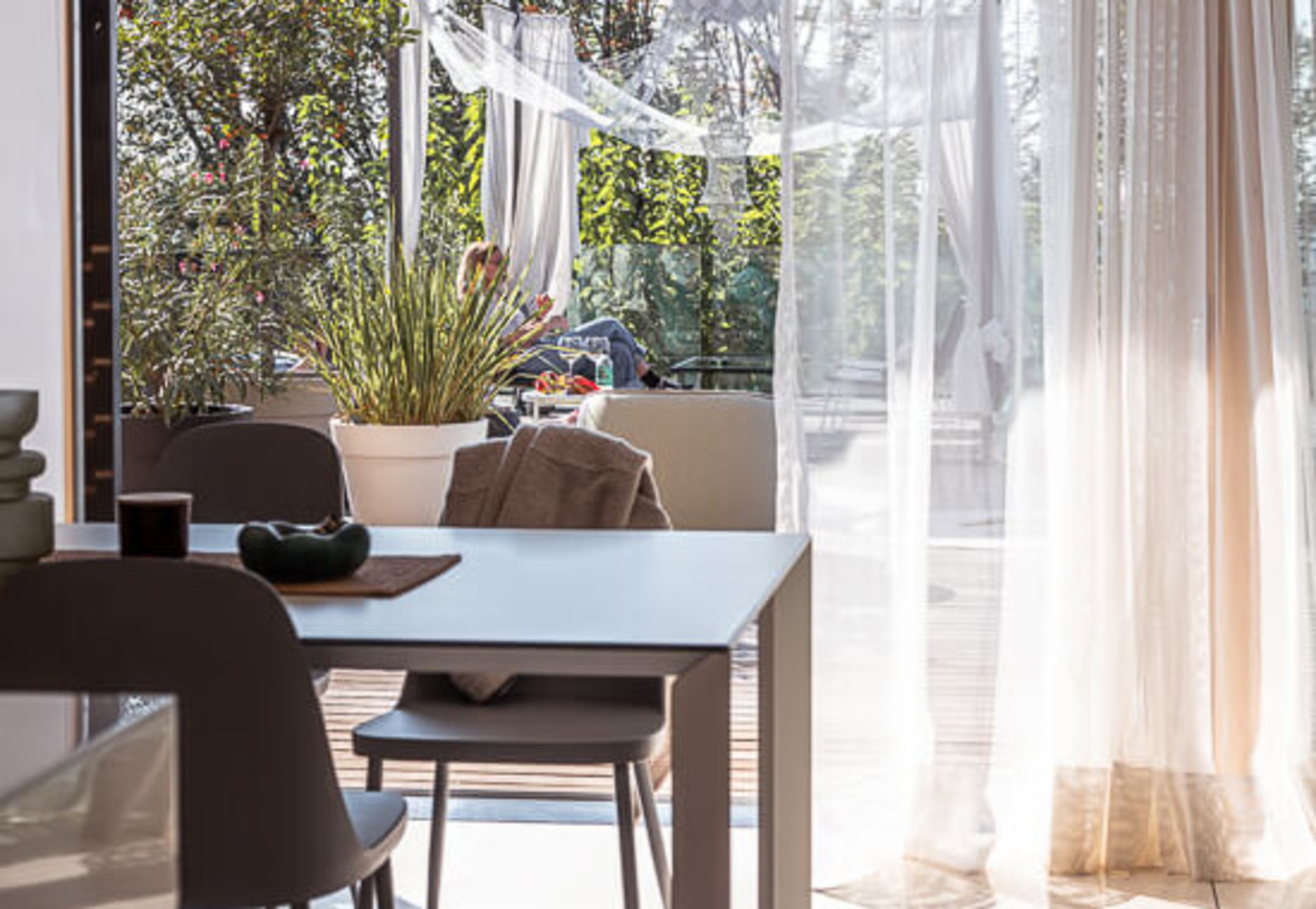 Escape to Paradise: Your Private Pool Awaits, Alma