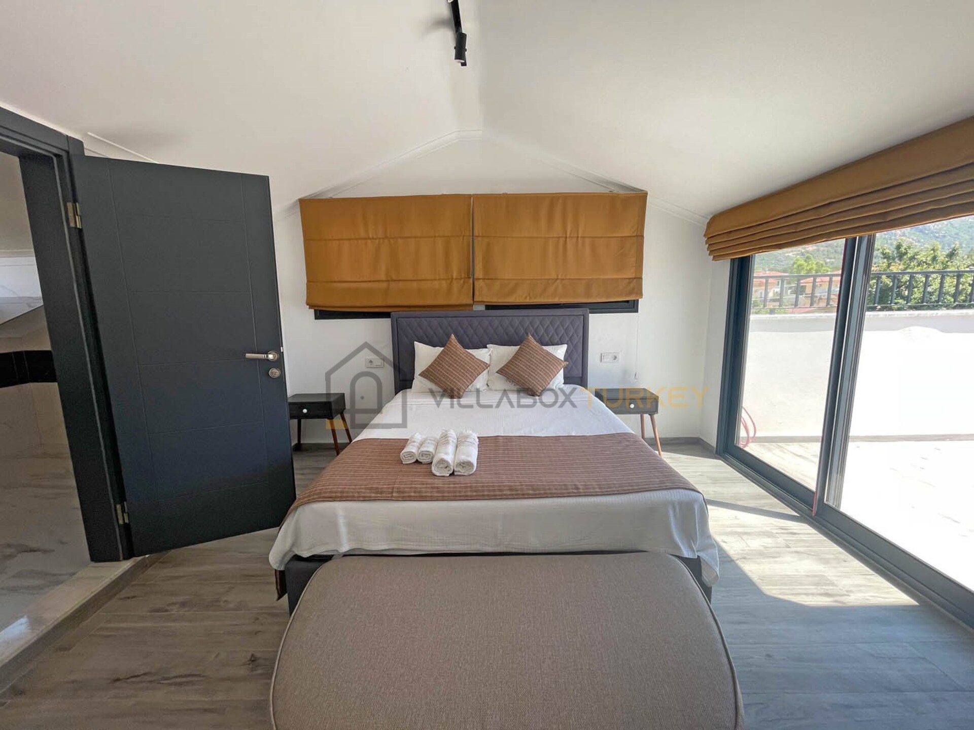 A Beautiful Space to Make Your Own 1040