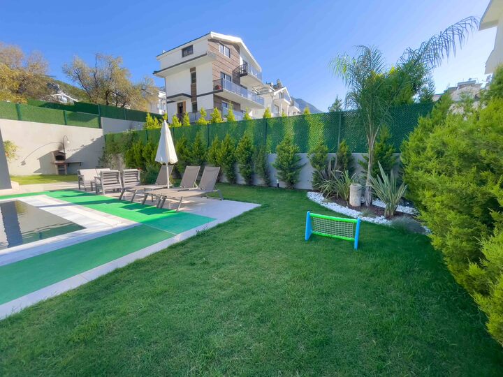 Your Own Place for Summer Escapes 1045