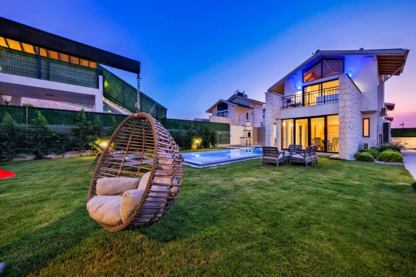 Your Villa for Slow, Easy Getaways 1049