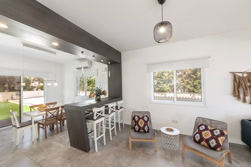 Ayia Napa Sanctuary: Beautiful 4 BR Villa, 1393