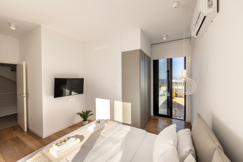Serene 4 Bedroom Villa in Protaras, 1722