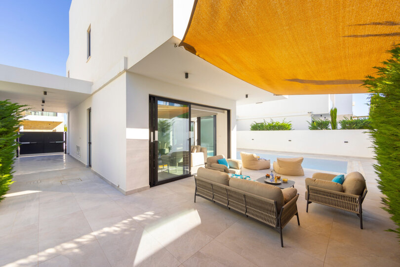 Serene 4 Bedroom Villa in Protaras, 1722