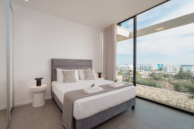 Seaside Bliss: 2 Bedroom Villa in Protaras, 1724