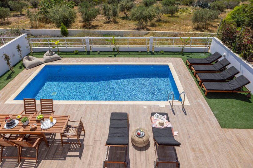 Elegant Ayia Napa Villa with Private Garden, 1395