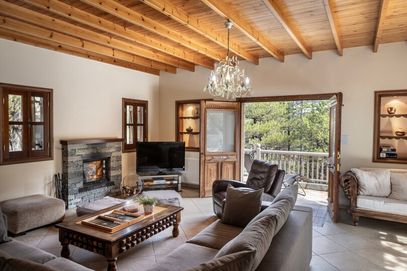 The Enchanting 4 Bedroom Villa in Pedoulas, 1005, Pedoulas, Cyprus