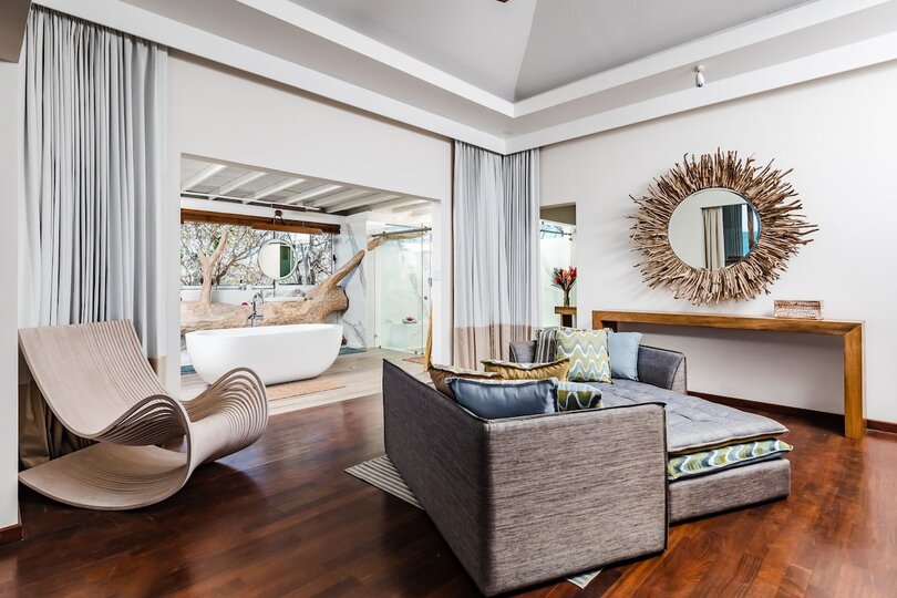Experience Luxury at Guanacaste Province 1000
