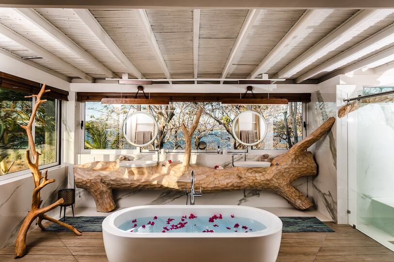 Experience Luxury at Guanacaste Province 1000