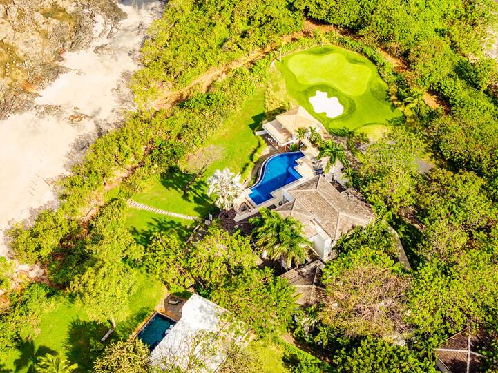 Experience Luxury at Guanacaste Province 1000