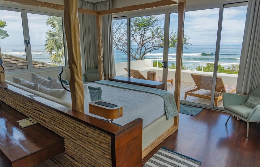 Experience Luxury at Guanacaste Province 1000