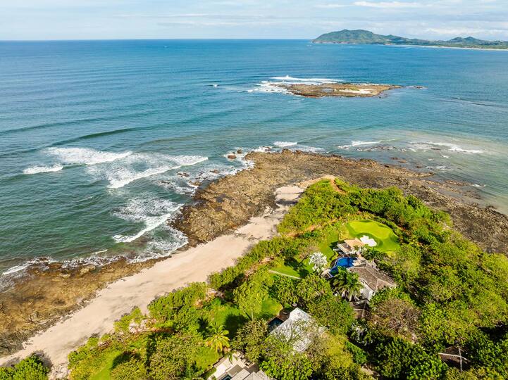 Experience Luxury at Guanacaste Province 1001