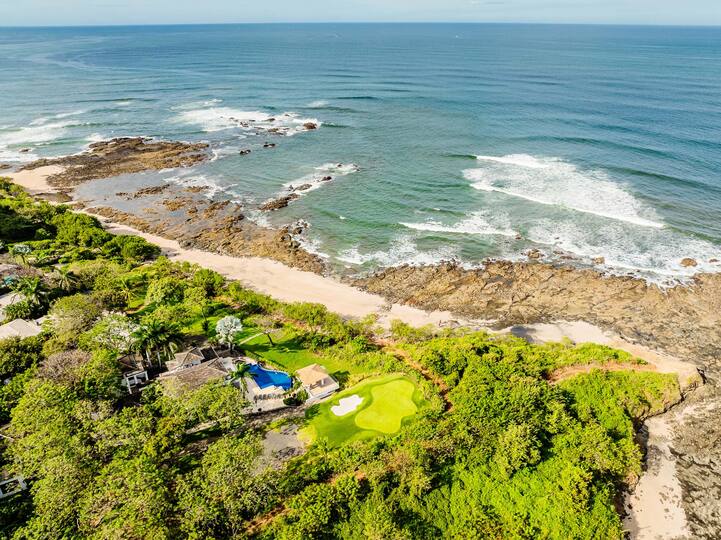 Experience Luxury at Guanacaste Province 1001