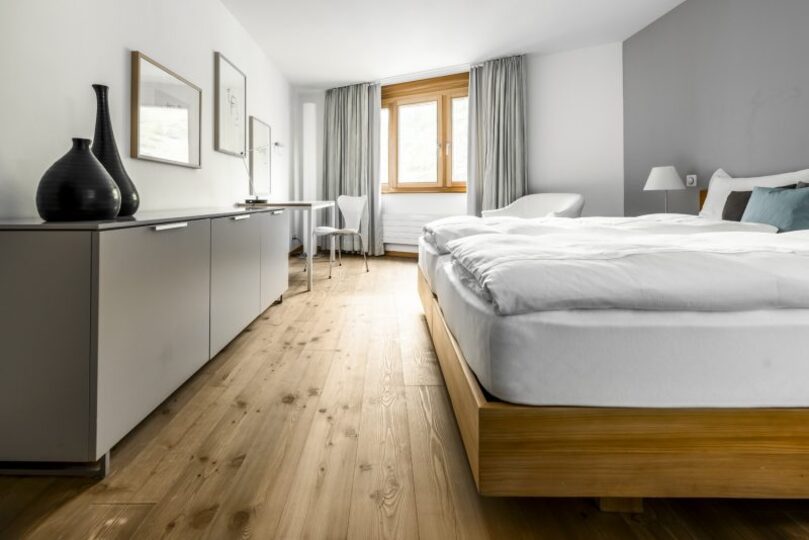 A Mountain Retreat of Elegance 1014