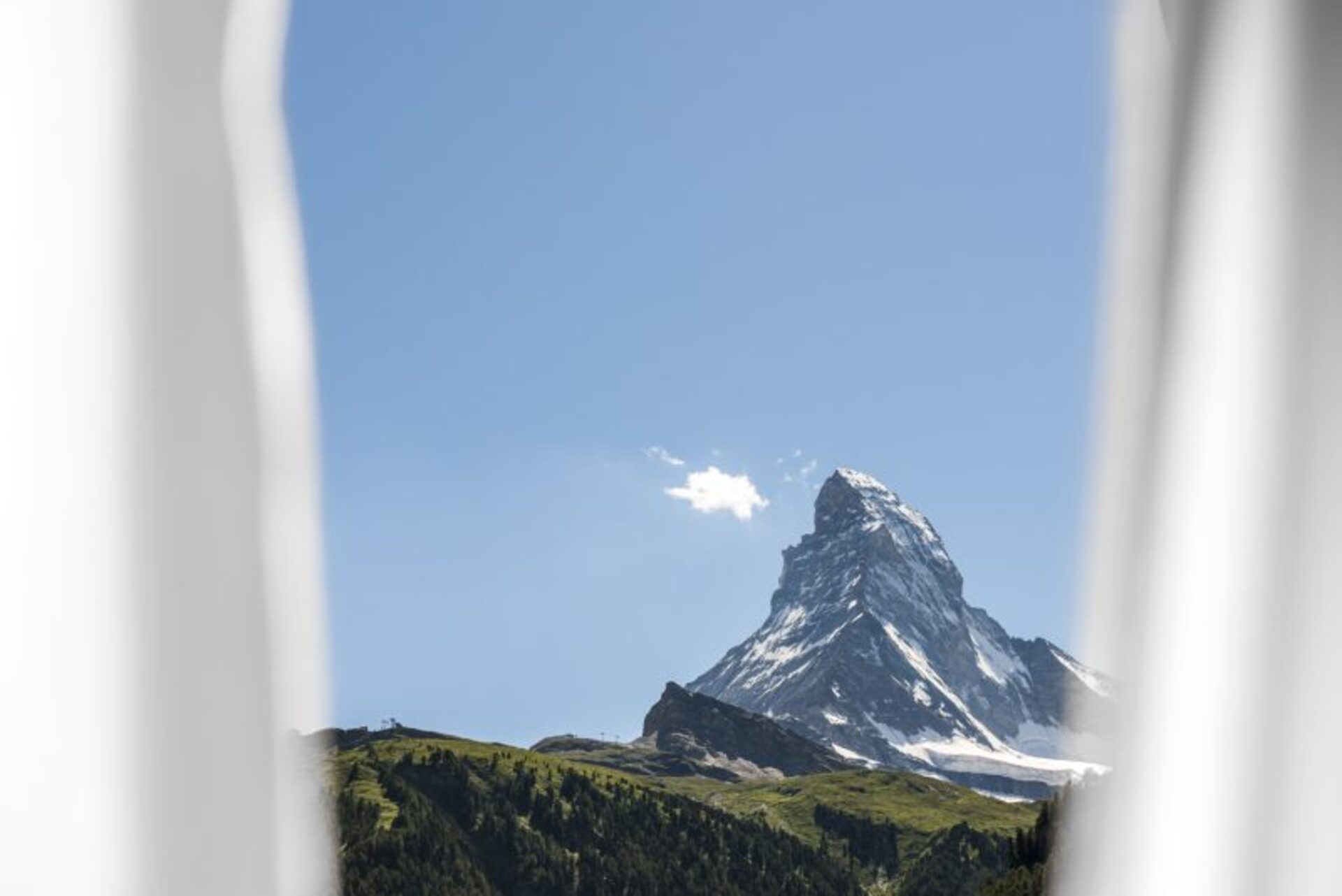 A Serene Alpine Escape with a View of the Matterhorn 1017
