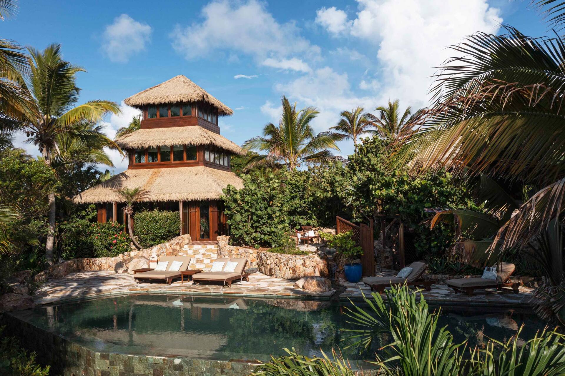 A Hidden Paradise in the Virgin Islands – 1001