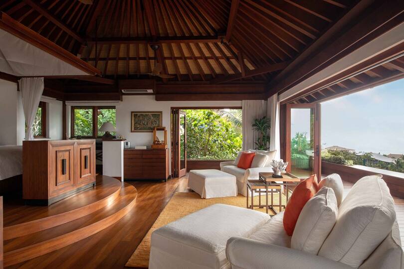 Serene Escape on a Caribbean Jewel - 1003