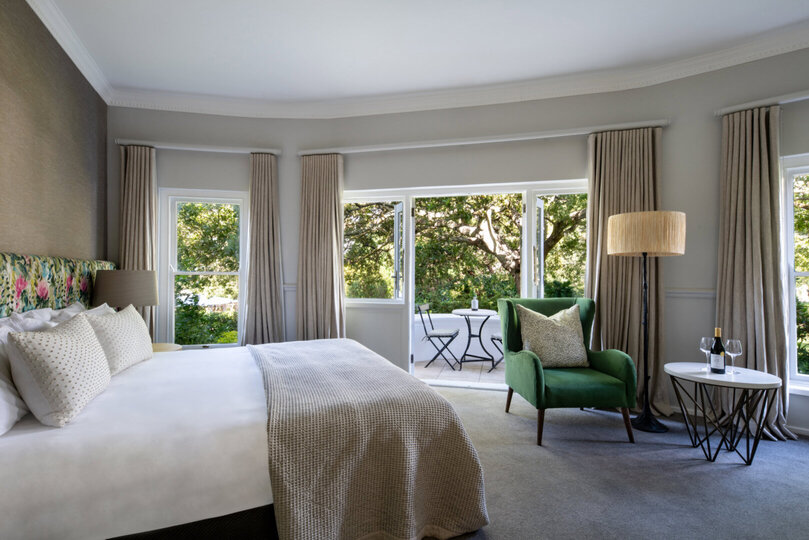 Breathtaking Views & Tranquil Luxury at Mont Rochelle, 1027