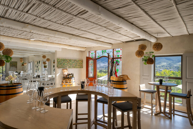 Breathtaking Views & Tranquil Luxury at Mont Rochelle, 1027