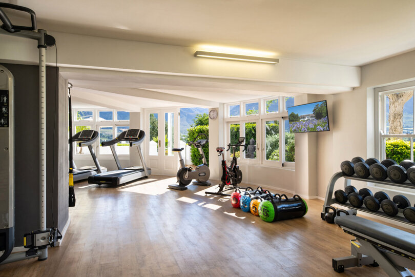 Breathtaking Views & Tranquil Luxury at Mont Rochelle, 1027