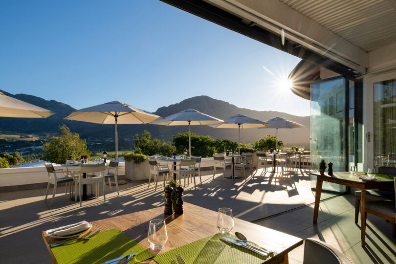 Breathtaking Views & Tranquil Luxury at Mont Rochelle, 1027