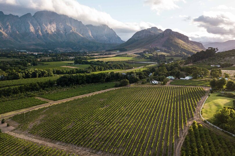 Breathtaking Views & Tranquil Luxury at Mont Rochelle, 1027