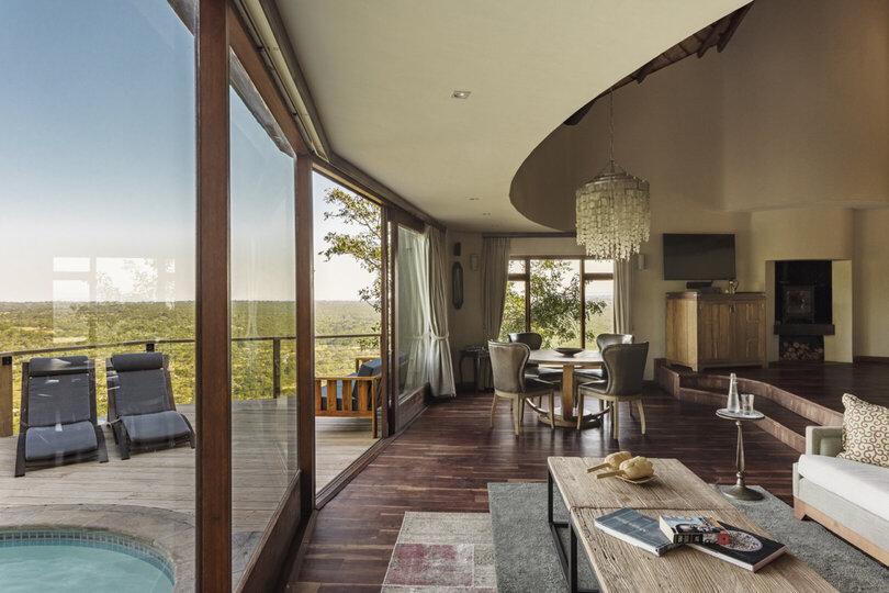 Ulusaba_Cliff 1030