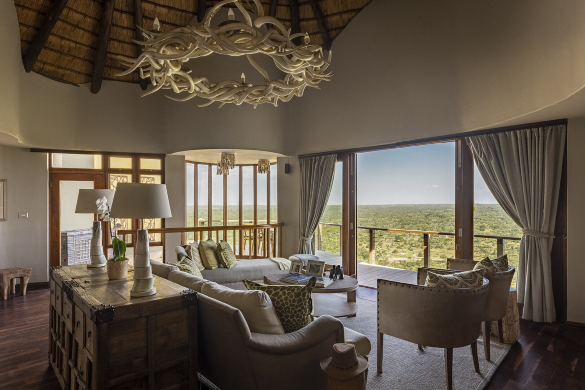 Ulusaba_Cliff 1030