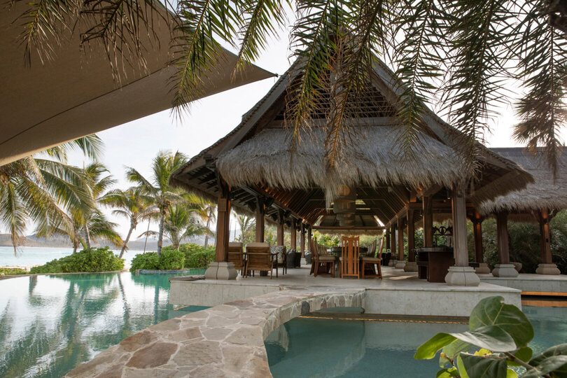Ocean Breeze Balinese Suite 1008