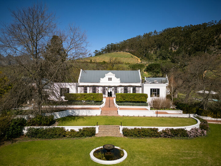 Viognier Room 1063
