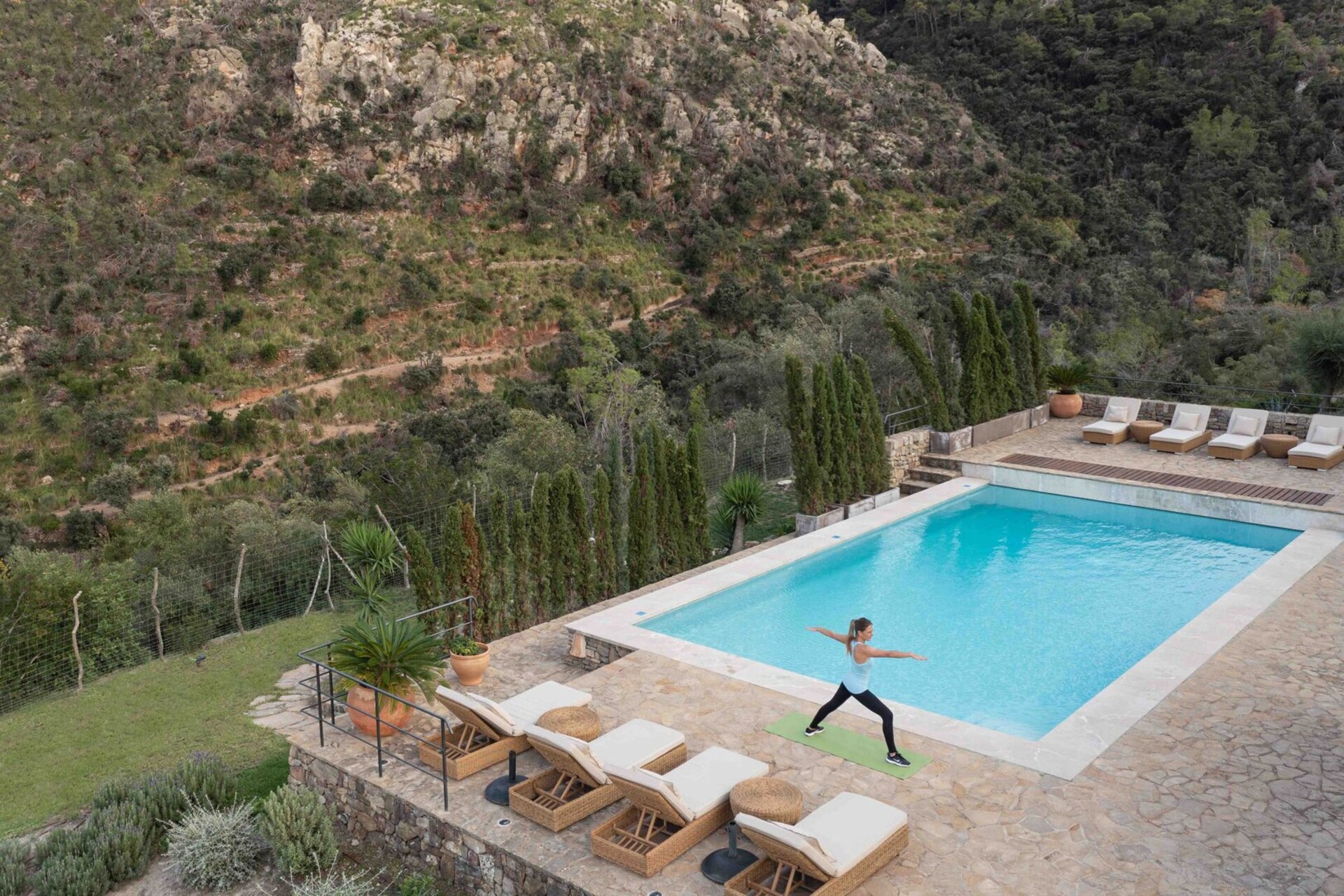 Eagle’s Point Luxury Villa with Mediterranean Views 1060