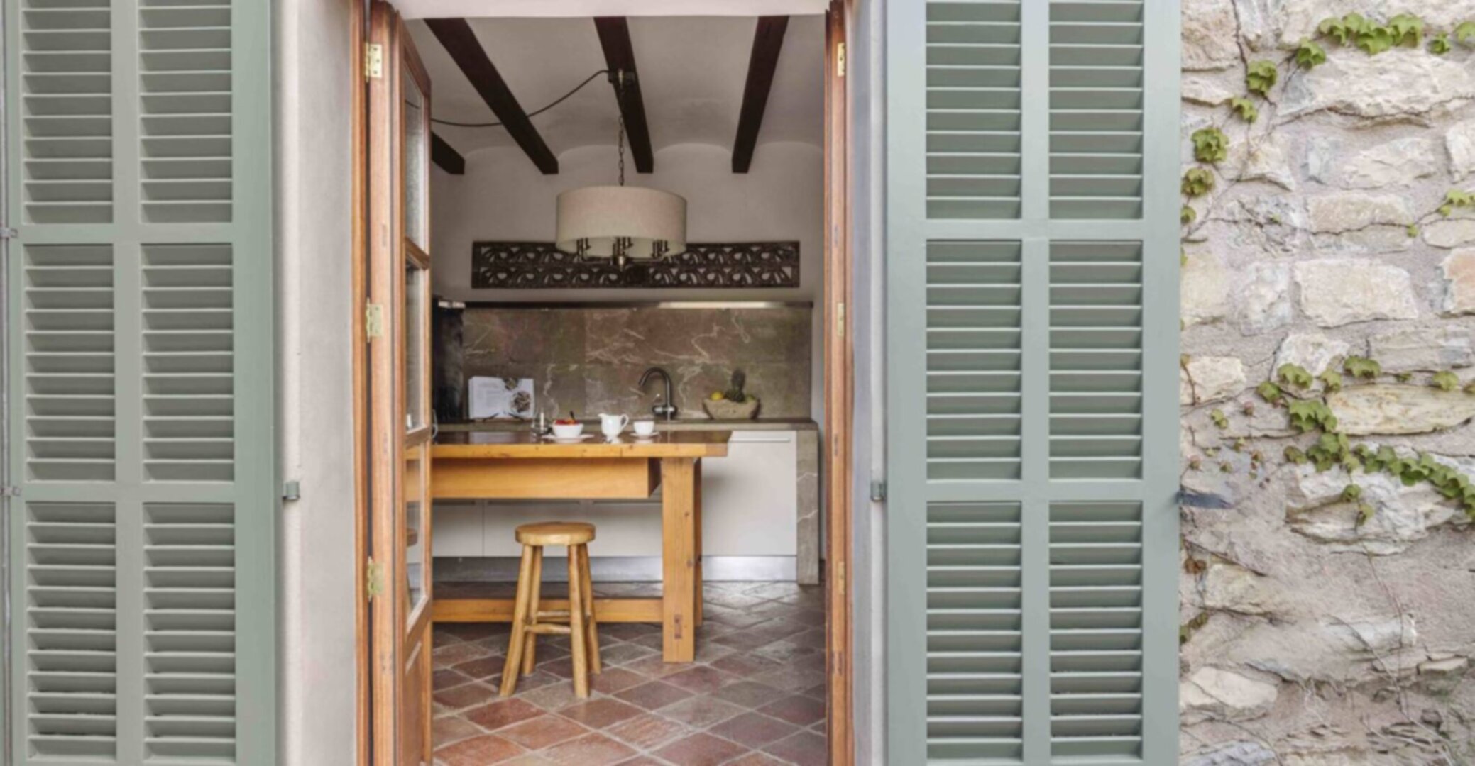 Historic 13th-Century Villa with Coastal Views 1062