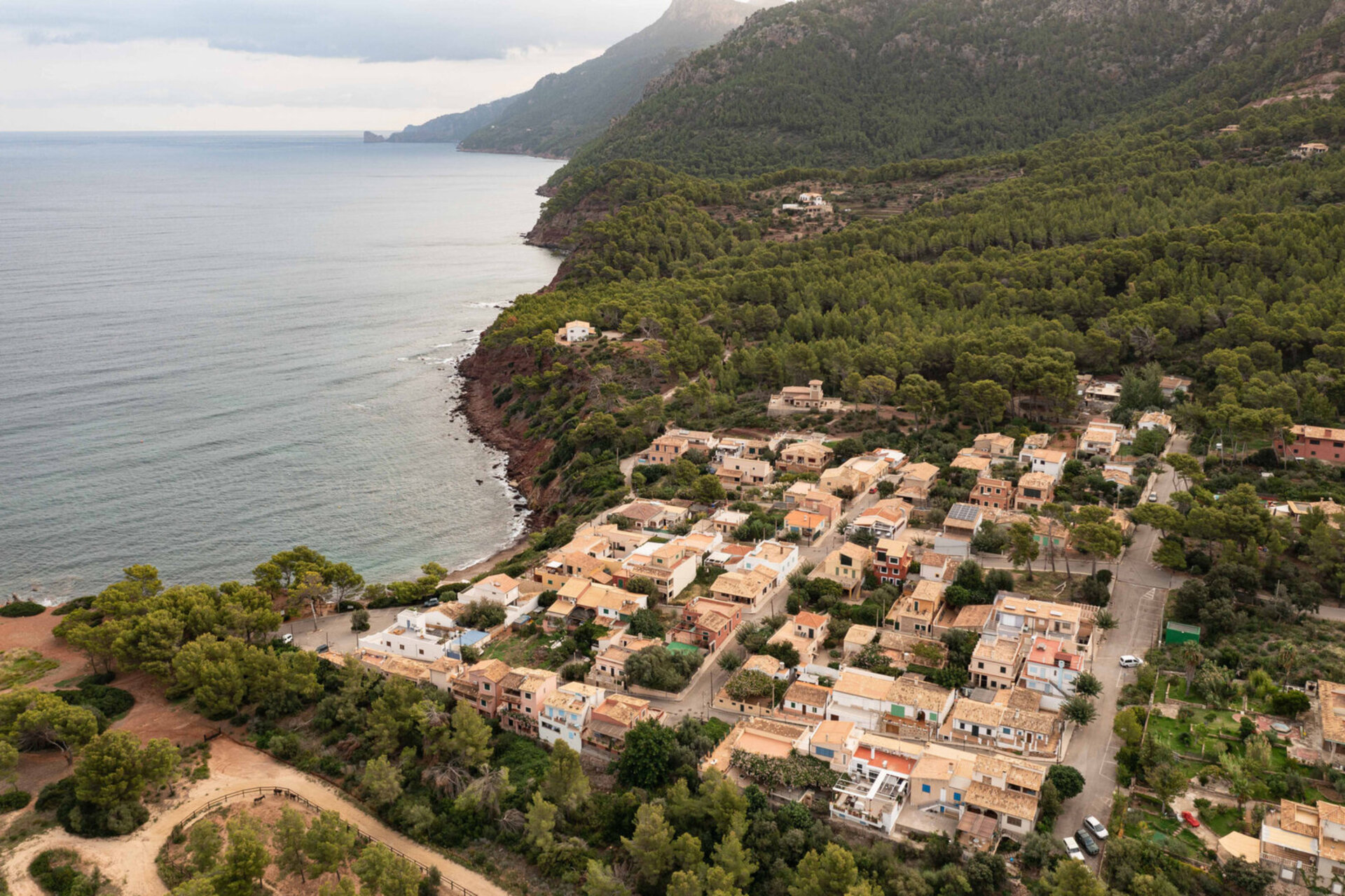 Historic 13th-Century Villa with Coastal Views 1062
